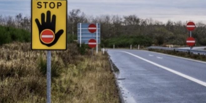 Vozio u suprotnom smjeru pa se izravno sudario s mladićem (22) iz BiH — Jedna osoba poginula!